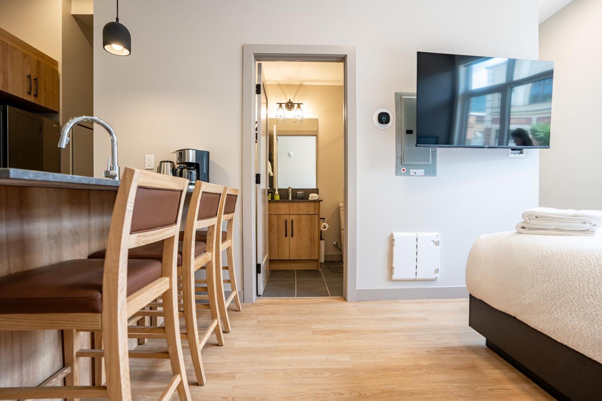 Basecamp Suites 雷夫尔斯托克 客房 照片
