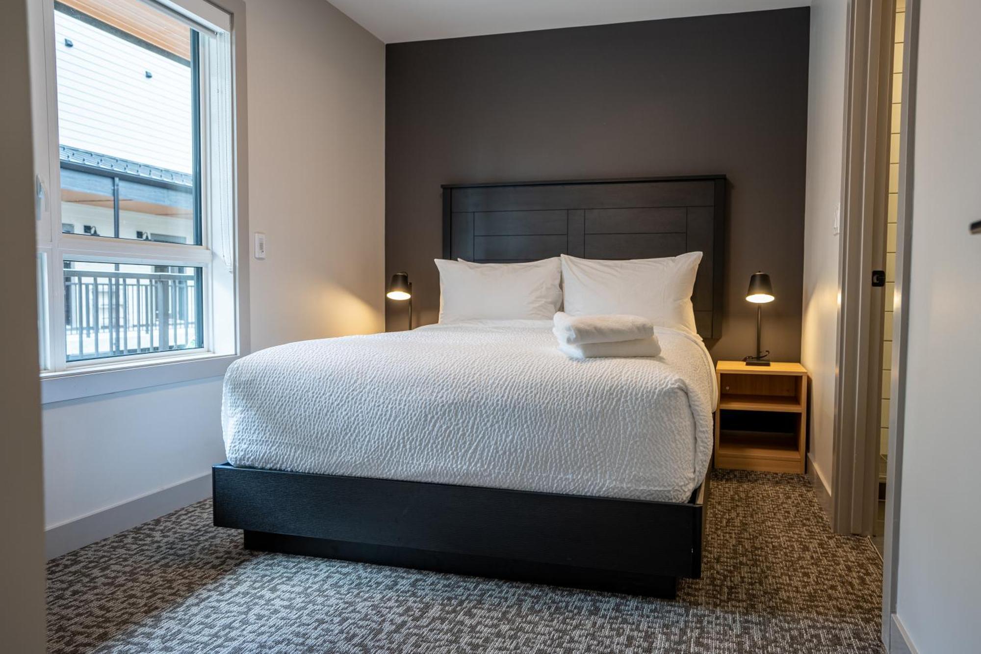 Basecamp Suites 雷夫尔斯托克 客房 照片