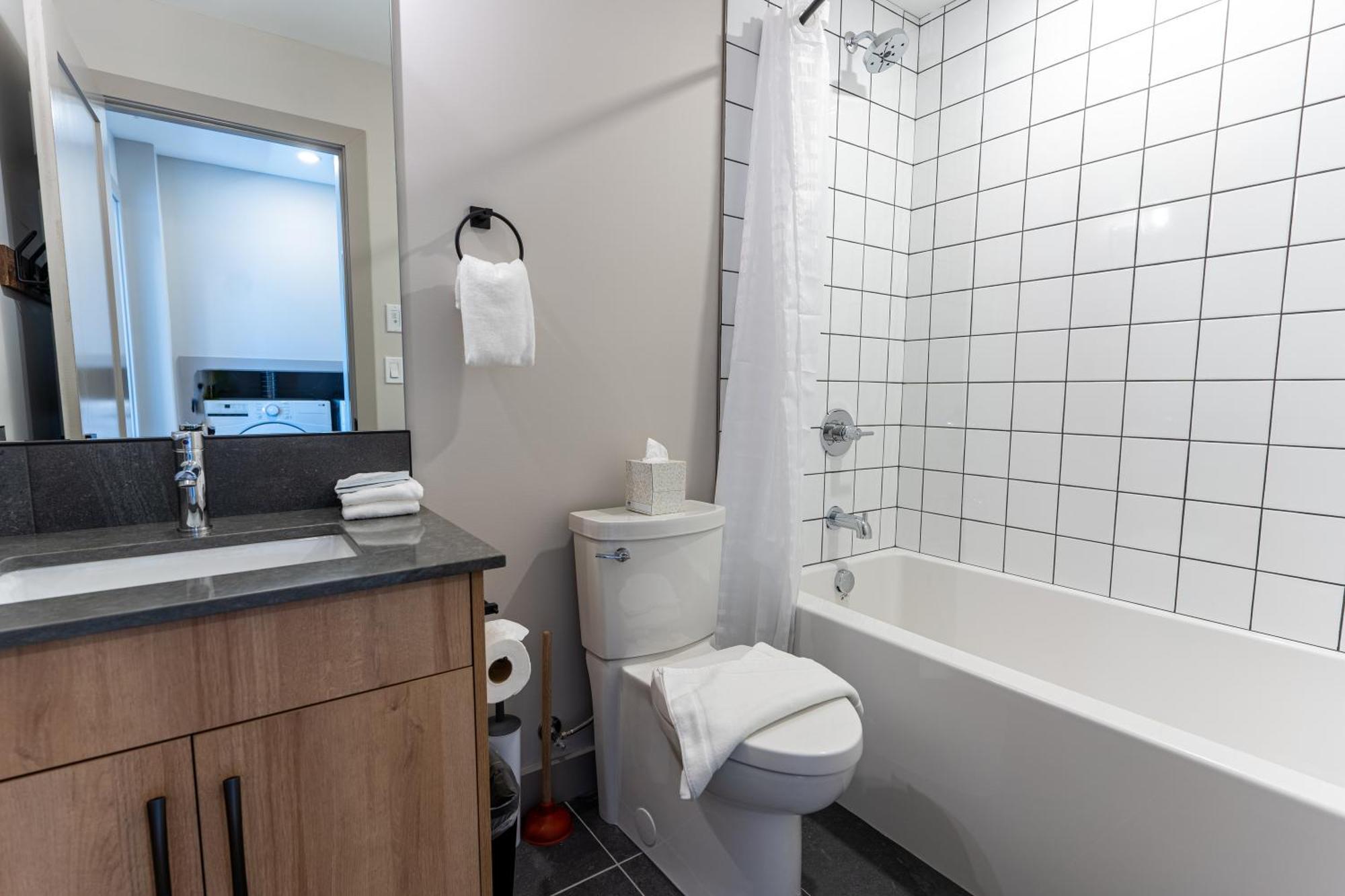 Basecamp Suites 雷夫尔斯托克 客房 照片